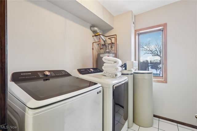 19510 Lorain Road 302, Fairview Park, OH 44126