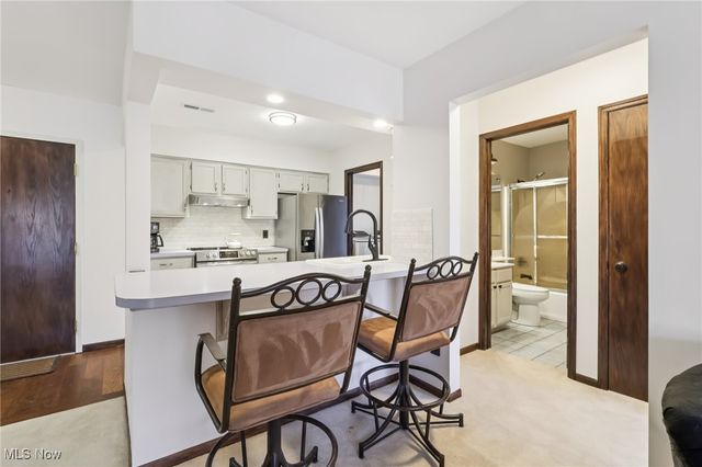 19510 Lorain Road 302, Fairview Park, OH 44126