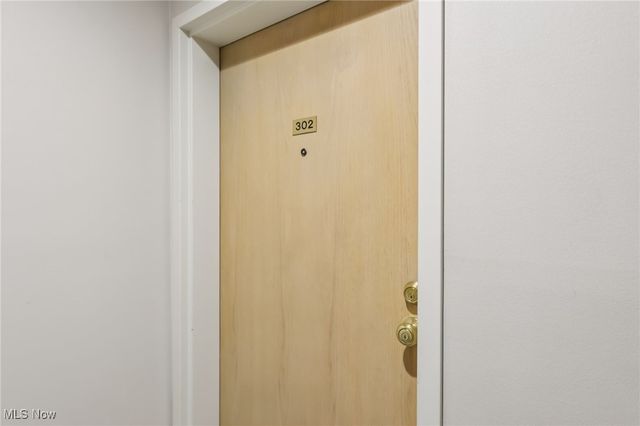 19510 Lorain Road 302, Fairview Park, OH 44126