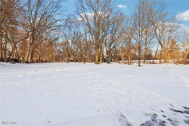 19510 Lorain Road 302, Fairview Park, OH 44126