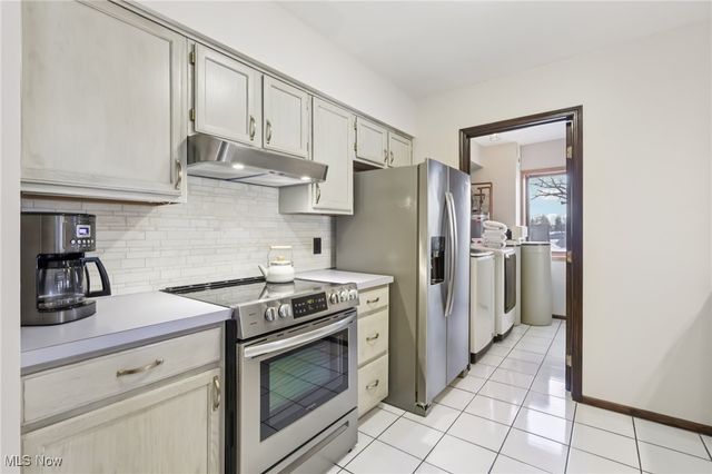 19510 Lorain Road 302, Fairview Park, OH 44126