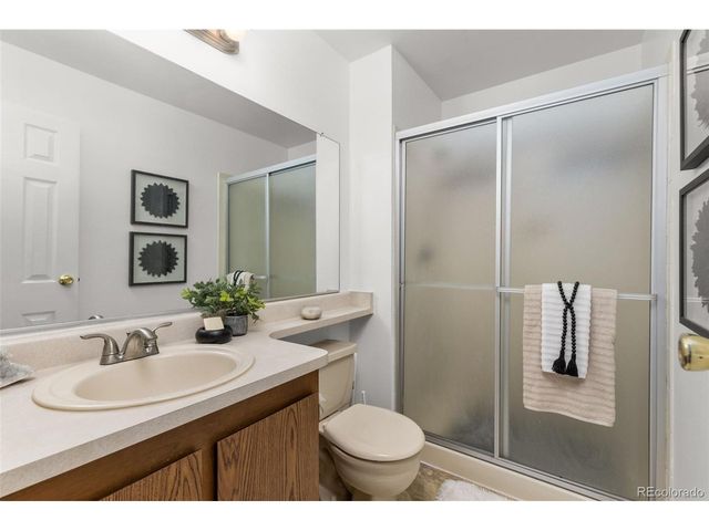 18302 E Kepner Pl 203, Aurora, CO 80017