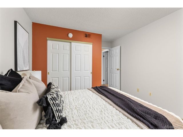 18302 E Kepner Pl 203, Aurora, CO 80017