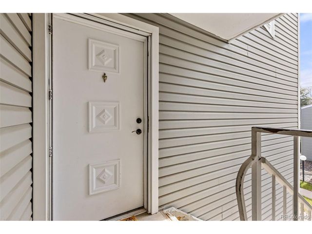 18302 E Kepner Pl 203, Aurora, CO 80017