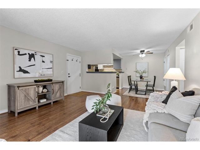 18302 E Kepner Pl 203, Aurora, CO 80017