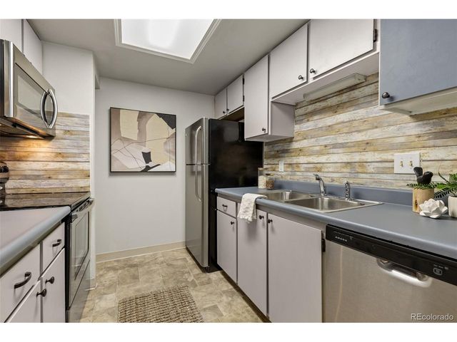 18302 E Kepner Pl 203, Aurora, CO 80017