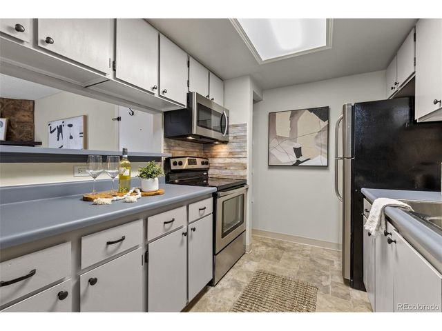 18302 E Kepner Pl 203, Aurora, CO 80017