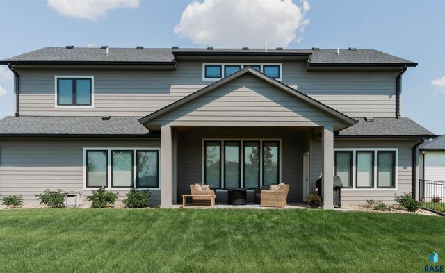 431 Brody Ct Court, Harrisburg, SD 57032