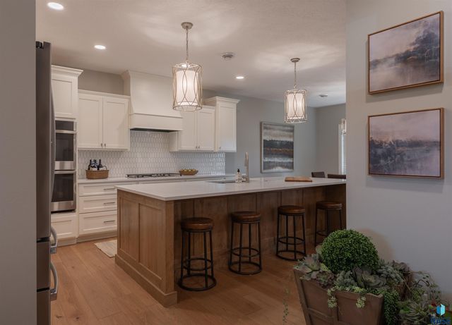 431 Brody Ct Court, Harrisburg, SD 57032