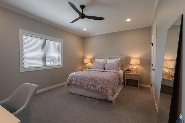431 Brody Ct Court, Harrisburg, SD 57032