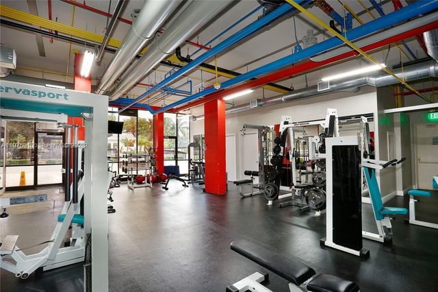 780 NE 69th St 1705, Miami, FL 33138