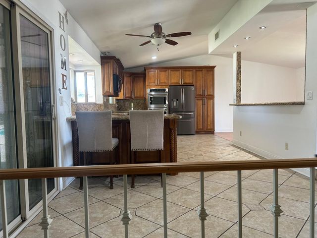 6916 W Georgia Avenue, Glendale, AZ 85303