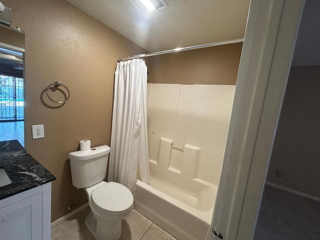 6916 W Georgia Avenue, Glendale, AZ 85303