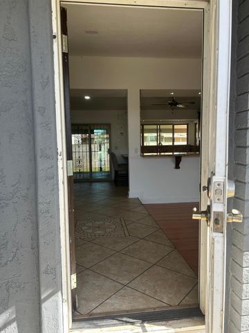 6916 W Georgia Avenue, Glendale, AZ 85303