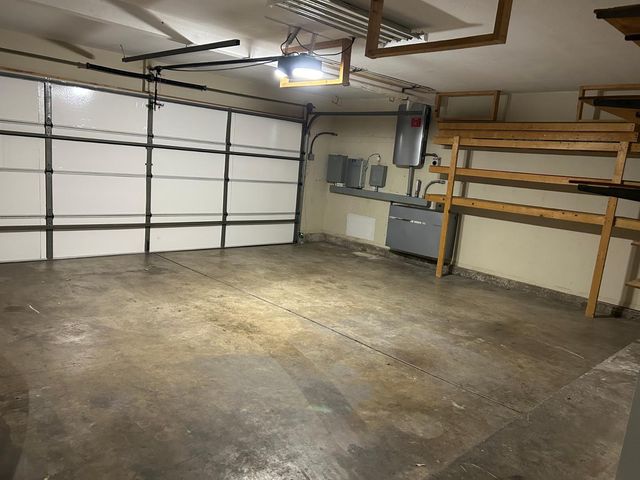 6916 W Georgia Avenue, Glendale, AZ 85303