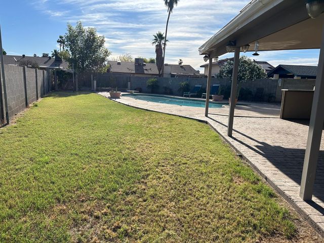 6916 W Georgia Avenue, Glendale, AZ 85303