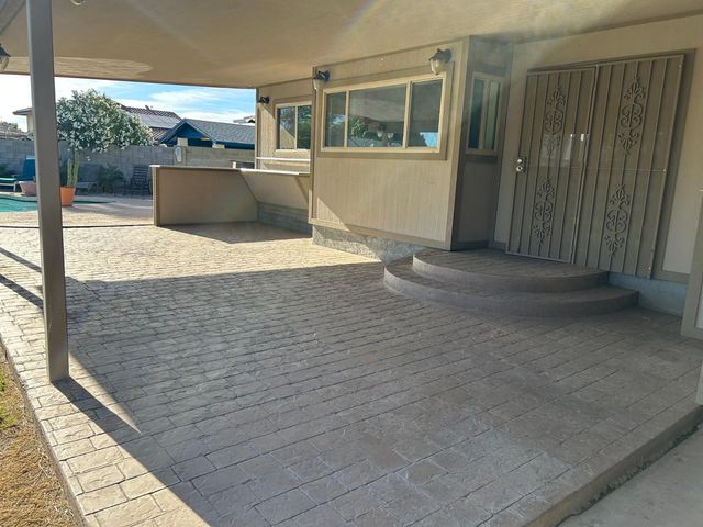 6916 W Georgia Avenue, Glendale, AZ 85303