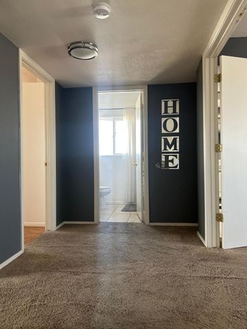 6916 W Georgia Avenue, Glendale, AZ 85303