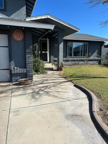 6916 W Georgia Avenue, Glendale, AZ 85303