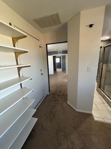 6916 W Georgia Avenue, Glendale, AZ 85303