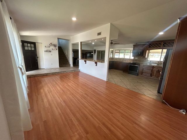 6916 W Georgia Avenue, Glendale, AZ 85303