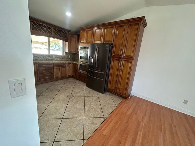 6916 W Georgia Avenue, Glendale, AZ 85303