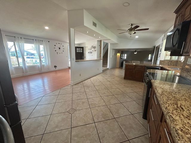 6916 W Georgia Avenue, Glendale, AZ 85303