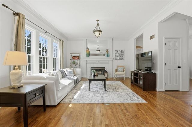 8317 W 144th Place, Overland Park, KS 66223