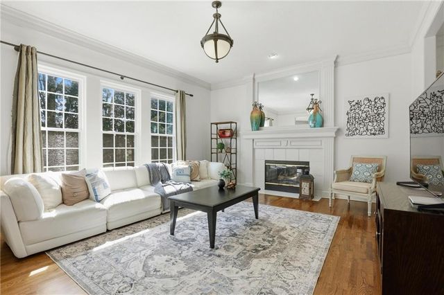 8317 W 144th Place, Overland Park, KS 66223