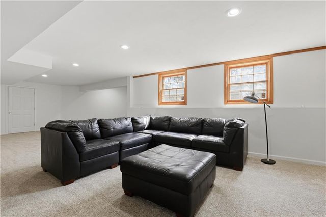 8317 W 144th Place, Overland Park, KS 66223