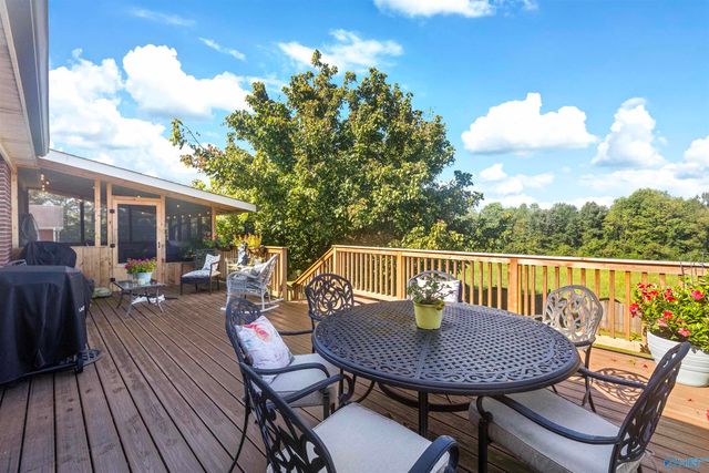 4283 Barkley Bridge Road SW, Hartselle, AL 35640
