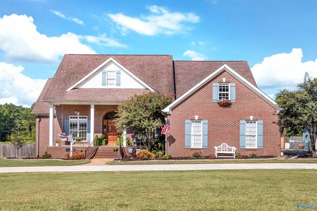 4283 Barkley Bridge Road SW, Hartselle, AL 35640