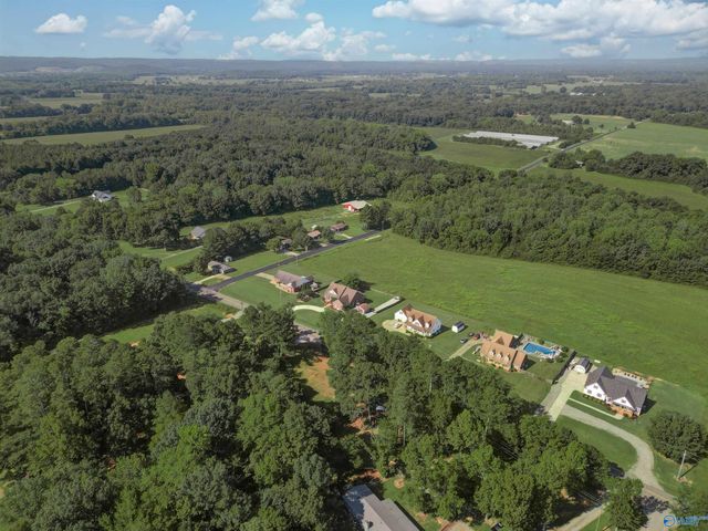 4283 Barkley Bridge Road SW, Hartselle, AL 35640