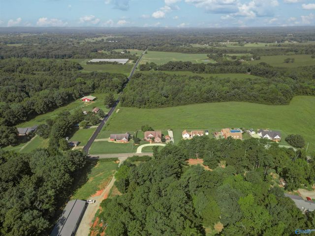 4283 Barkley Bridge Road SW, Hartselle, AL 35640