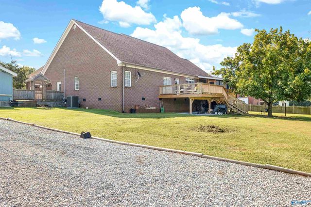 4283 Barkley Bridge Road SW, Hartselle, AL 35640