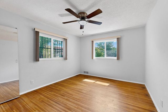 513 MESILLA Street NE, Albuquerque, NM 87108