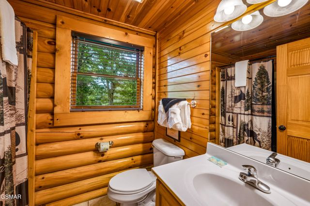 1857 Elk Springs Way, Gatlinburg, TN 37738