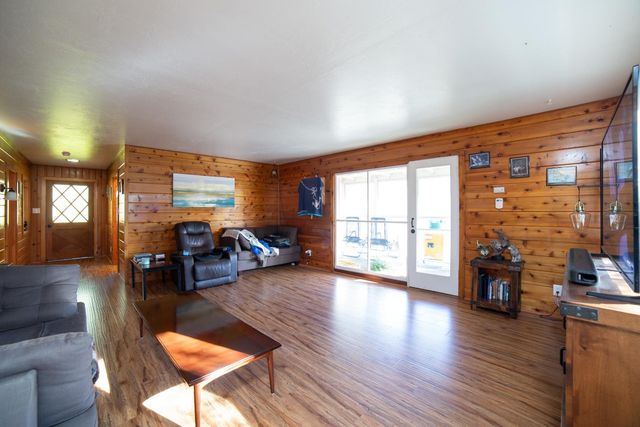 35861 Highland Dr E, Wishon, CA 93669