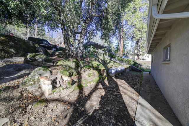 35861 Highland Dr E, Wishon, CA 93669