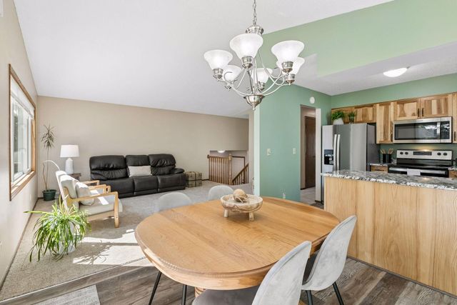 4320 Greenhaven Court, Vadnais Heights, MN 55127