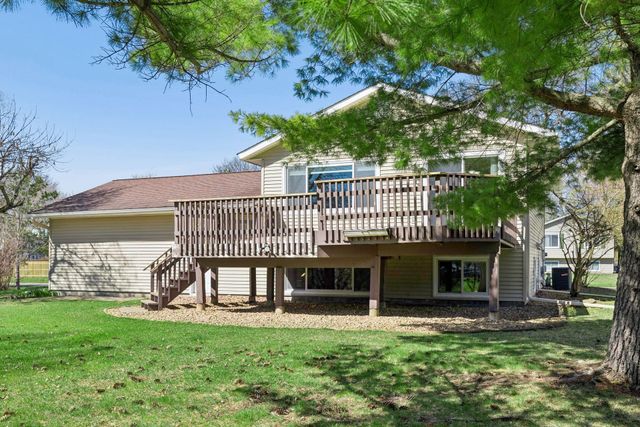 4320 Greenhaven Court, Vadnais Heights, MN 55127