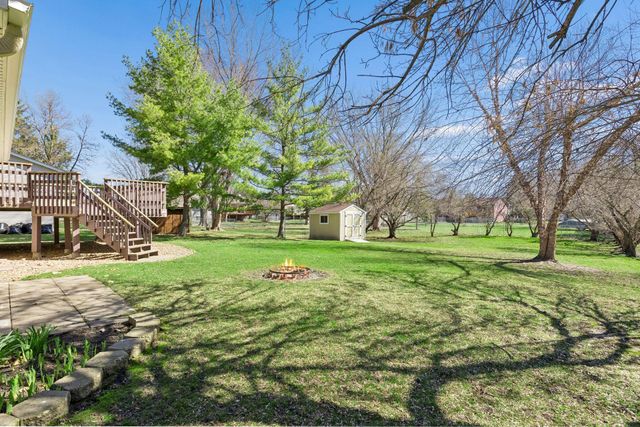 4320 Greenhaven Court, Vadnais Heights, MN 55127