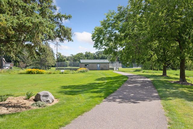 4320 Greenhaven Court, Vadnais Heights, MN 55127