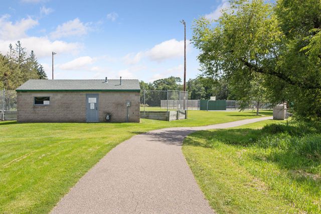 4320 Greenhaven Court, Vadnais Heights, MN 55127