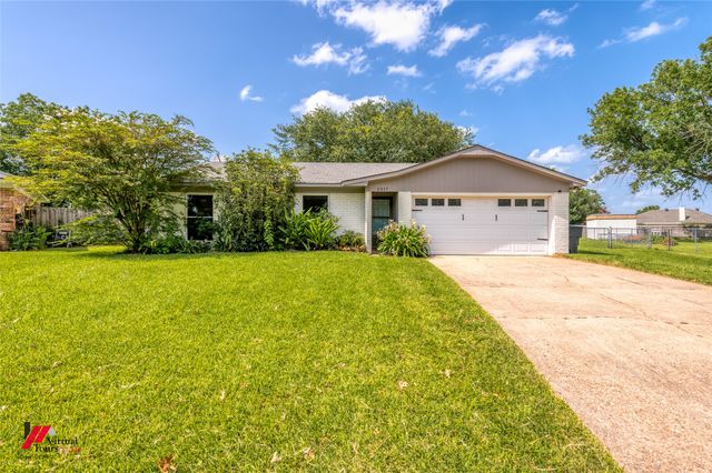 2217 General York, Bossier City, LA 71112