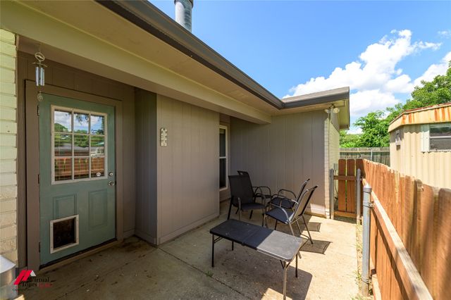 2217 General York, Bossier City, LA 71112