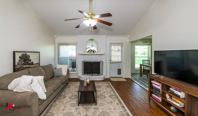 2217 General York, Bossier City, LA 71112