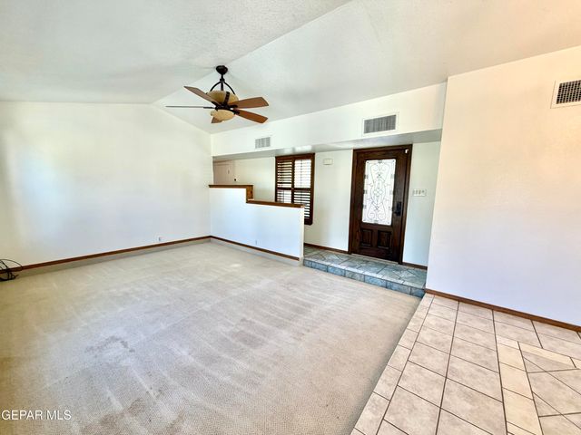 2452 W O'Hara Road, Anthony, NM 88021