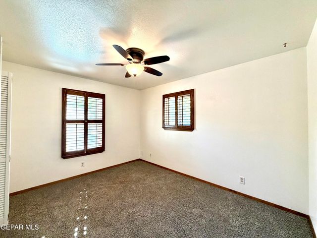 2452 W O'Hara Road, Anthony, NM 88021