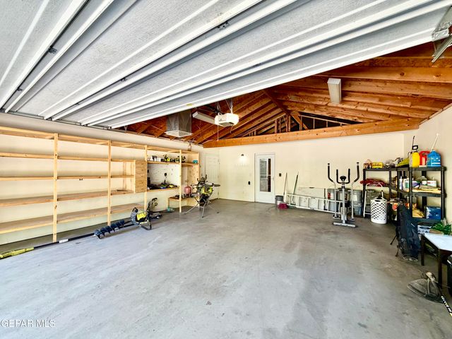 2452 W O'Hara Road, Anthony, NM 88021